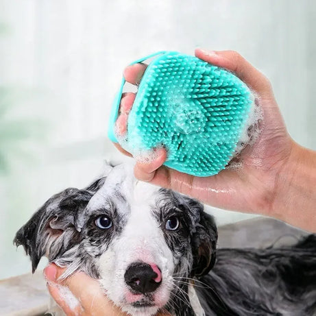 Pet Shampoo Brush