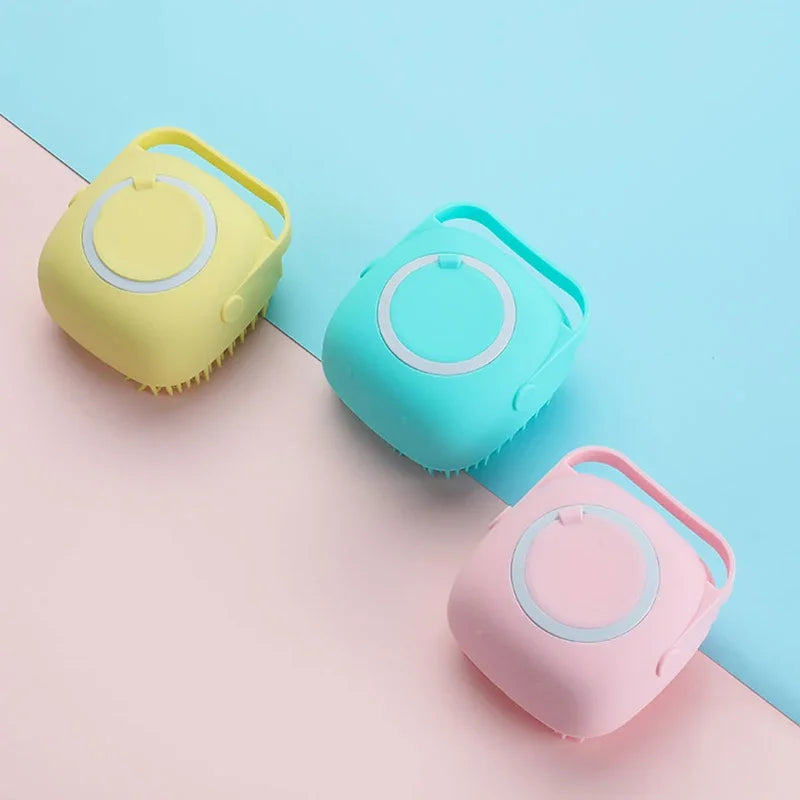 Pet Shampoo Brush