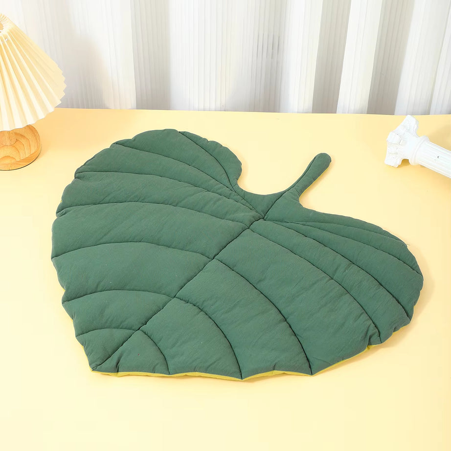 Leaf-Shaped Cat Mattress & Dog Bed, Double-Sided, Warm Pad